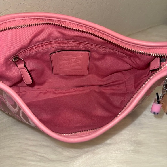 Coach Soho Optic Signature Small Hobo - Picture 8 of 12